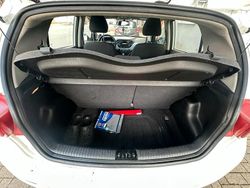 Weiß Gebraucht 2014 Hyundai i10 Kleinwagen | 4.500 €