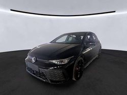 Grenadillschwarz metallic Gebraucht 2024 VW Golf VIII Style Limousine | 34.430 € (Guter Preis)