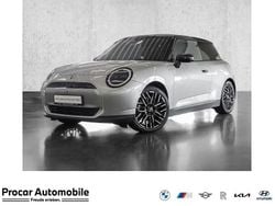 Silber Gebraucht 2024 Mini Cooper Favoured Kleinwagen | 31.110 €