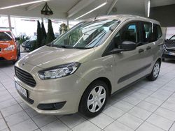 Silber Gebraucht 2016 Ford Tourneo Courier Ambiente Van / Kleinbus | 9.990 € (Guter Preis)