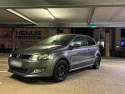 Grau Gebraucht 2013 VW Polo Kleinwagen | 5.400 € (Fairer Preis)