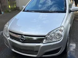 Silber Gebraucht 2008 Opel Astra Kombi | 1.500 € (Guter Preis)