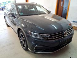 Grau Gebraucht 2020 VW Passat Business Kombi | 19.499 € (Guter Preis)