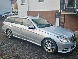 Grau Gebraucht 2011 Mercedes E350 Kombi | 10.500 € (Etwas zu teuer)