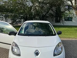 Weiß Gebraucht 2011 Renault Twingo Kleinwagen | 2.500 €