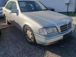 Grau Gebraucht 1994 Mercedes C220 Elegance Limousine | 1.749 €