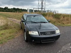 Schwarz Gebraucht 2004 Audi A6 Kombi | 3.000 € (Etwas zu teuer)