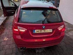 Rot Gebraucht 2007 BMW 325 Kombi | 4.000 € (Guter Preis)
