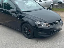 Schwarz Gebraucht 2014 VW Golf VII Limousine | 7.500 € (Fairer Preis)