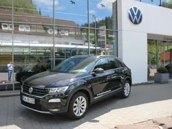 Schwarz deep black perleffekt metallic Gebraucht 2020 VW T-Roc Sportline SUV | 21.990 € (Guter Preis)