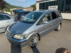 Grau Gebraucht 2004 Opel Zafira Van / Kleinbus | 1.000 € (Fairer Preis)
