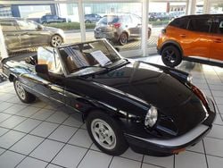 Schwarz Gebraucht 1988 Alfa Romeo Spider Cabrio | 13.450 €