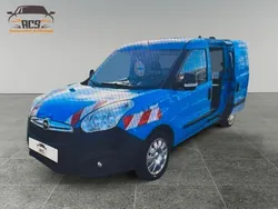 Blau Gebraucht 2015 Opel Combo Van / Kleinbus | 5.980 € (Fairer Preis)