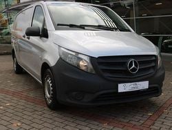 Silber Gebraucht 2016 Mercedes Vito Van / Kleinbus | 10.600 € (Guter Preis)