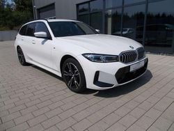 Alpinweiss iii Gebraucht 2024 BMW 330e M Sport Kombi | 41.900 € (Superpreis)
