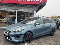 Grau Gebraucht 2022 Kia Ceed Sportswagon Platinum Kombi | 20.880 € (Fairer Preis)