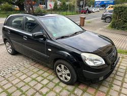 Schwarz Gebraucht 2008 Kia Rio Limousine | 1.700 € (Fairer Preis)