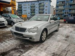 Silber Gebraucht 2003 Mercedes C200 Limousine | 4.700 € (Etwas zu teuer)