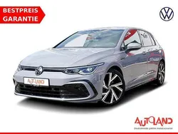 Grau Gebraucht 2021 VW Golf VIII R-line Limousine | 25.490 € (Fairer Preis)