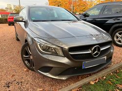 Grau Gebraucht 2015 Mercedes CLA220 Shooting Brake Kombi | 11.980 € (Guter Preis)