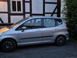 Silber Gebraucht 2005 Honda Jazz Kleinwagen | 2.800 €
