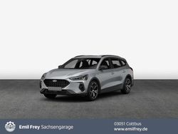 Moondust silber metallic Gebraucht 2023 Ford Focus ST-Line X Kombi | 21.440 € (Fairer Preis)