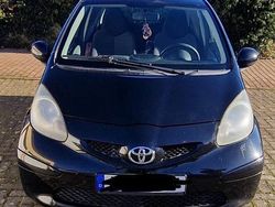 Schwarz Gebraucht 2008 Toyota Aygo Kleinwagen | 2.700 € (Fairer Preis)