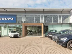 Schwarz Gebraucht 2025 Volvo XC40 Ultra SUV | 41.500 € (Fairer Preis)