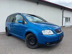 Blau Gebraucht 2006 VW Touran Highline Van / Kleinbus | 1.999 € (Superpreis)