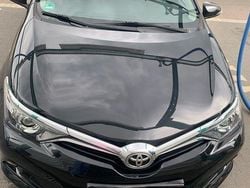 Schwarz Gebraucht 2015 Toyota Auris Design Limousine | 8.400 € (Guter Preis)