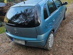 Blau Gebraucht 2006 Opel Corsa Kleinwagen | 1.000 € (Guter Preis)