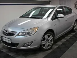 Silber Gebraucht 2010 Opel Astra S Limousine | 4.890 € (Fairer Preis)