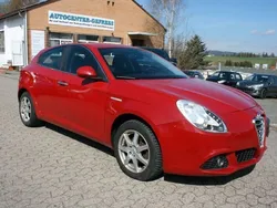 Rot Gebraucht 2010 Alfa Romeo Giulietta Turismo Kleinwagen | 5.999 € (Fairer Preis)