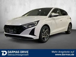 Weiß Gebraucht 2024 Hyundai i20 Turbo Limousine | 18.990 €