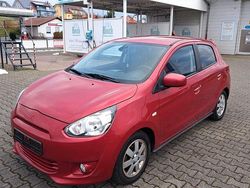 Rot Gebraucht 2015 Mitsubishi Space Star Top Kleinwagen | 3.200 € (Superpreis)