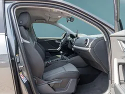 Grau Gebraucht 2024 Audi Q2 S-Line SUV | 27.699 € (Fairer Preis)