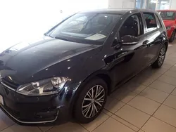 Schwarz Gebraucht 2016 VW Golf VII Allstar Limousine | 14.990 € (Fairer Preis)