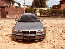 Grau Gebraucht 2004 BMW 318 Kombi | 1.650 € (Fairer Preis)