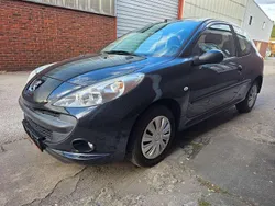 Grau Gebraucht 2011 Peugeot 206+ Kleinwagen | 2.700 € (Fairer Preis)