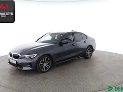 Grau Gebraucht 2022 BMW 320 Shadowline Limousine | 25.880 € (Guter Preis)