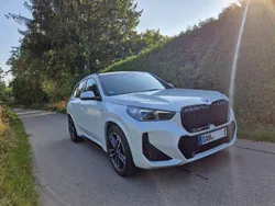 Weiß Gebraucht 2023 BMW iX1 M Sport SUV | 47.900 € (Teuer)