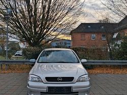 Grau Gebraucht 2001 Opel Astra Kleinwagen | 2.500 € (Fairer Preis)