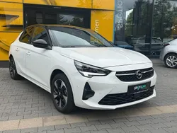 Weiß Gebraucht 2023 Opel Corsa-e Kleinwagen | 19.880 € (Fairer Preis)