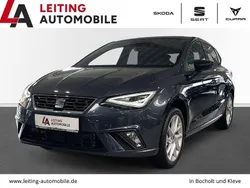 Grau Neu 2024 Seat Ibiza FR Limousine | 25.945 € (Fairer Preis)