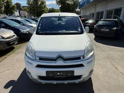 Weiß Gebraucht 2014 Citroën Berlingo SELECTION Van / Kleinbus | 3.900 € (Superpreis)