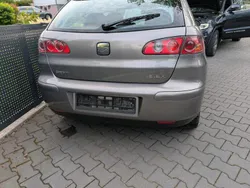Grau Gebraucht 2005 Seat Ibiza Kleinwagen | 700 € (Guter Preis)