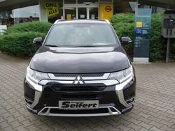 Pantherschwarz (p) Gebraucht 2018 Mitsubishi Outlander P-HEV Edition SUV | 19.970 € (Fairer Preis)