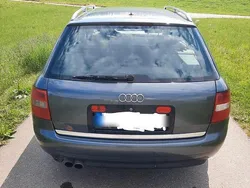 Silber Gebraucht 2001 Audi A6 Kombi | 2.000 € (Fairer Preis)