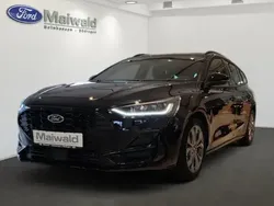 Agate black Gebraucht 2024 Ford Focus ST-Line Kombi | 32.500 €