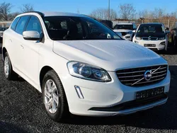 Weiß Gebraucht 2016 Volvo XC60 Momentum SUV | 19.399 € (Fairer Preis)
